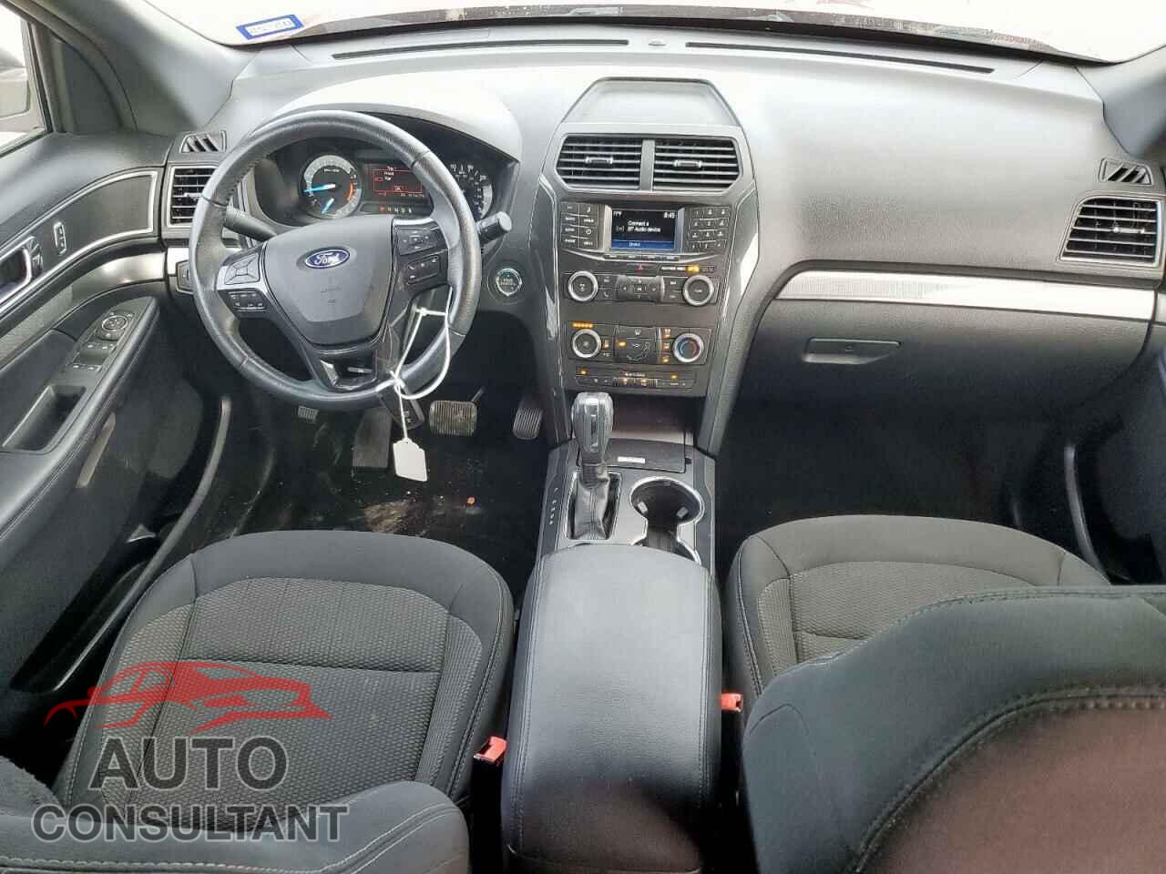 FORD EXPLORER 2018 - 1FM5K7D86JGB55598