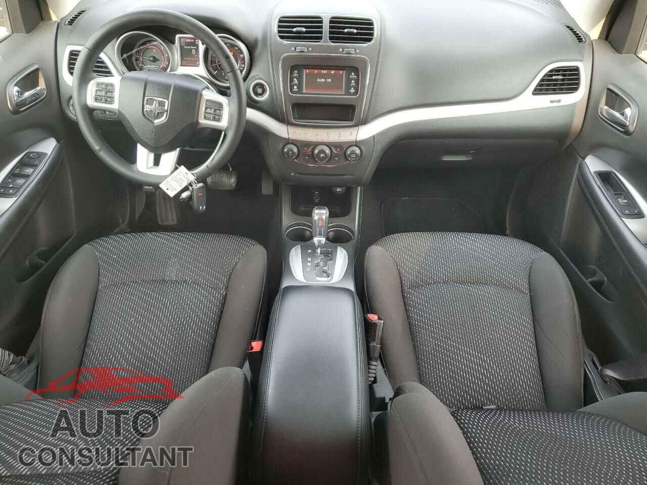 DODGE JOURNEY 2017 - 3C4PDCBG5HT599636