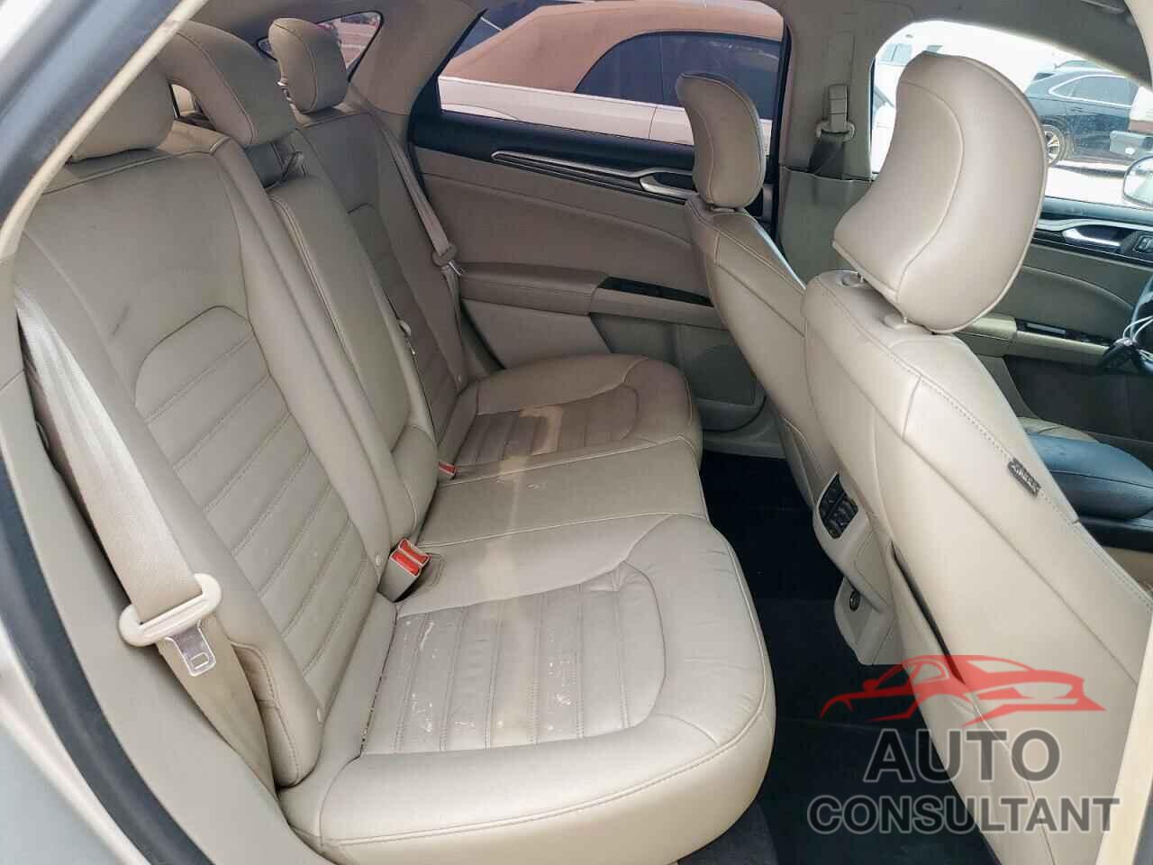FORD FUSION 2017 - 3FA6P0HDXHR115512