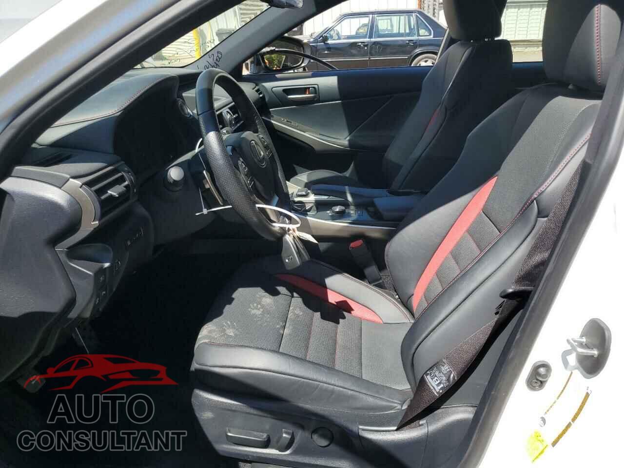 LEXUS IS 2019 - JTHBA1D29K5099848