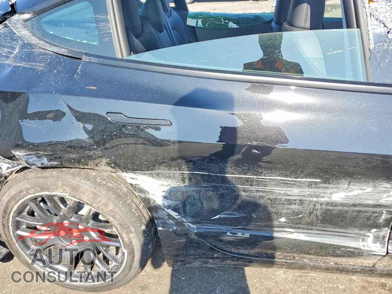 TESLA MODEL 3 2026 - 5YJ3E1EA7TF195722