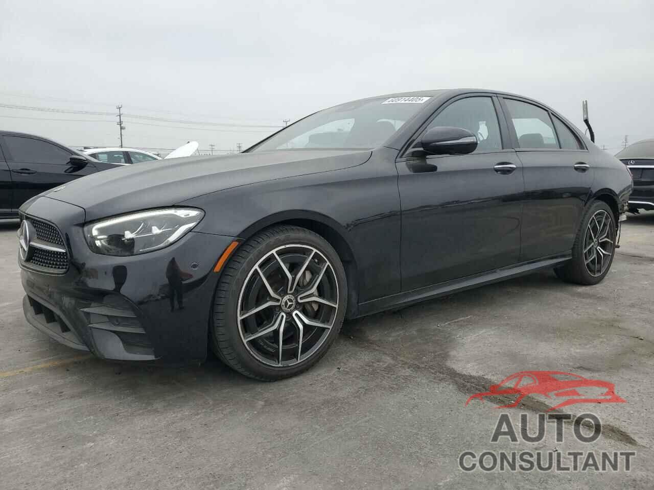 MERCEDES-BENZ E-CLASS 2022 - W1KZF8DBXNB081638