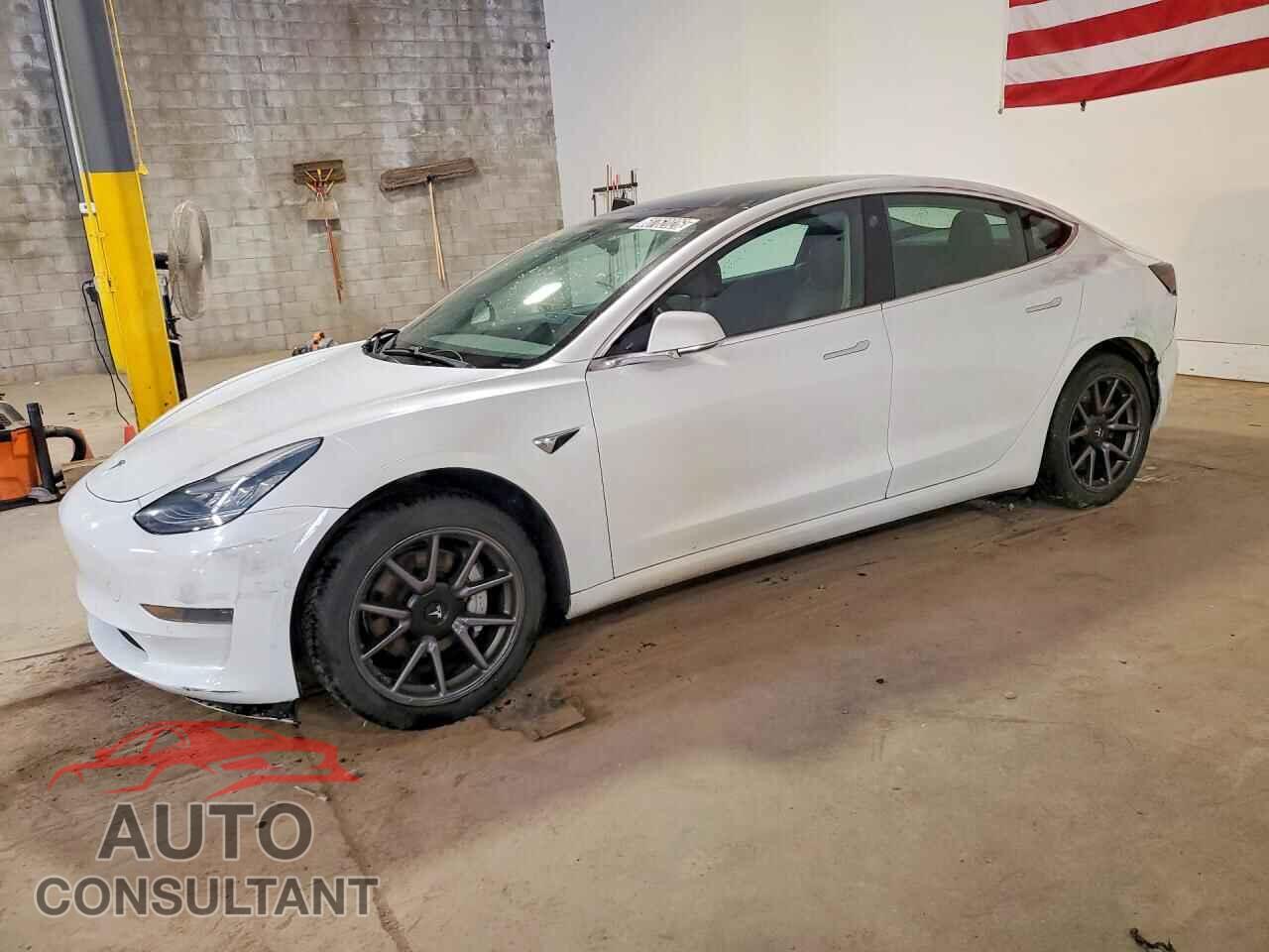 TESLA MODEL 3 2020 - 5YJ3E1EA0LF742958