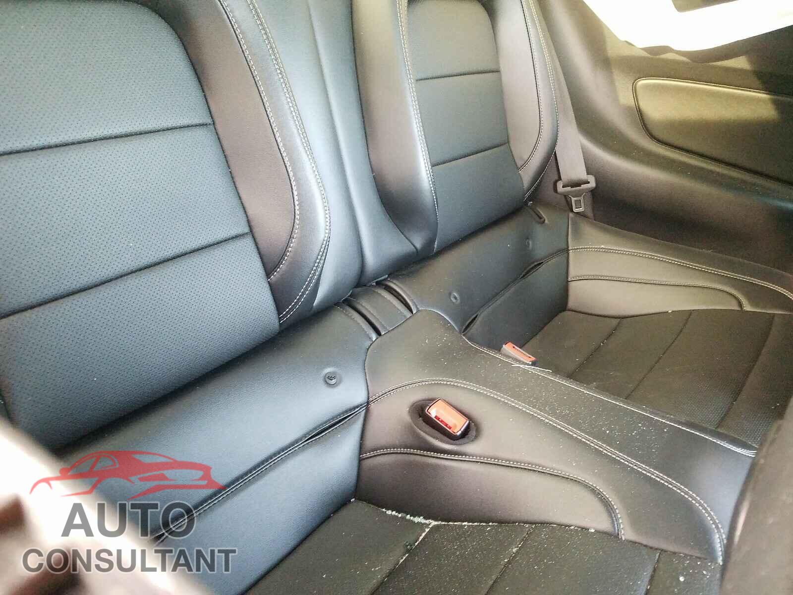 FORD MUSTANG 2019 - 1FA6P8CF5K5120893
