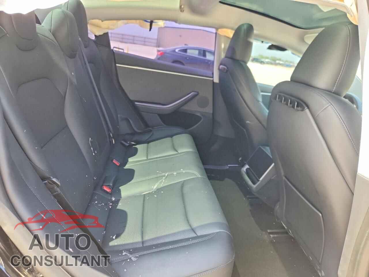TESLA MODEL 3 2024 - 5YJ3E1EA0RF862557