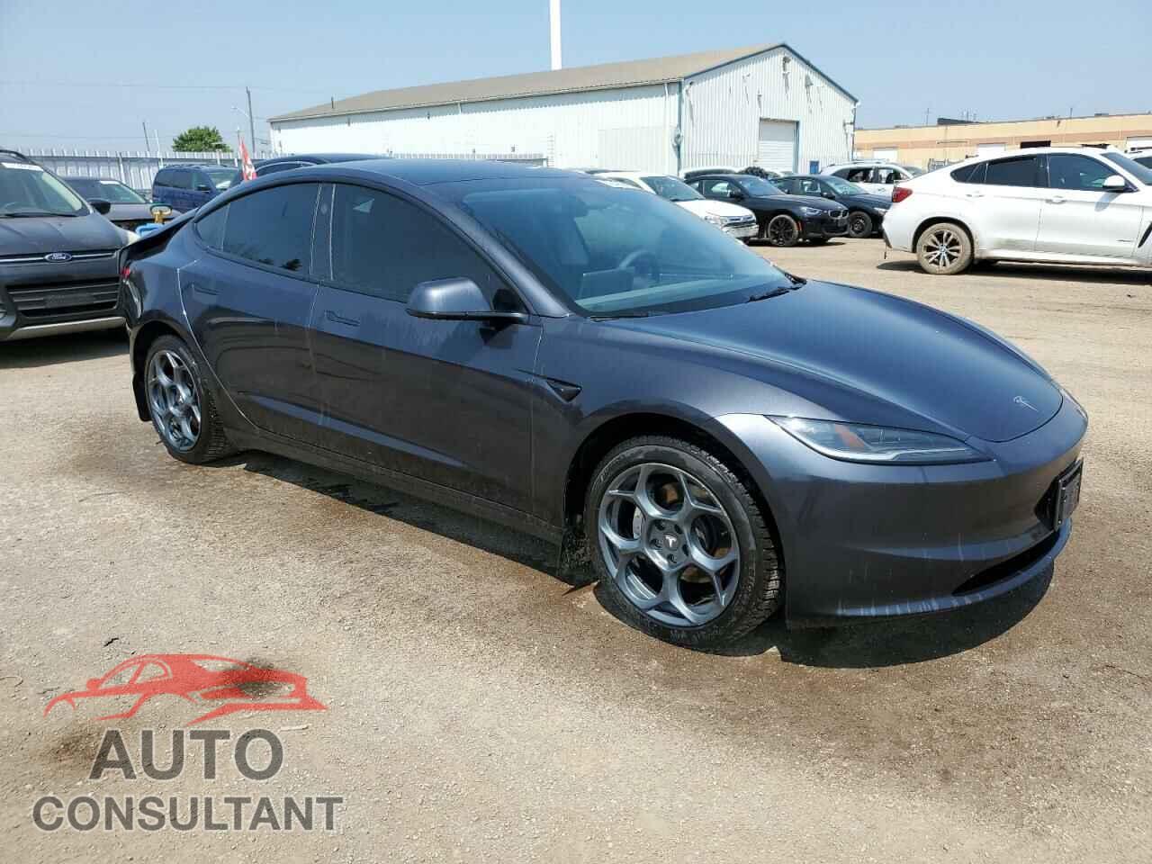 TESLA MODEL 3 2024 - LRW3E7FA0RC094025