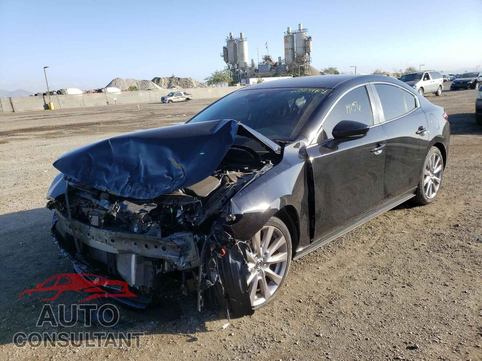 MAZDA 3 2019 - JM1BPACL9K1111255