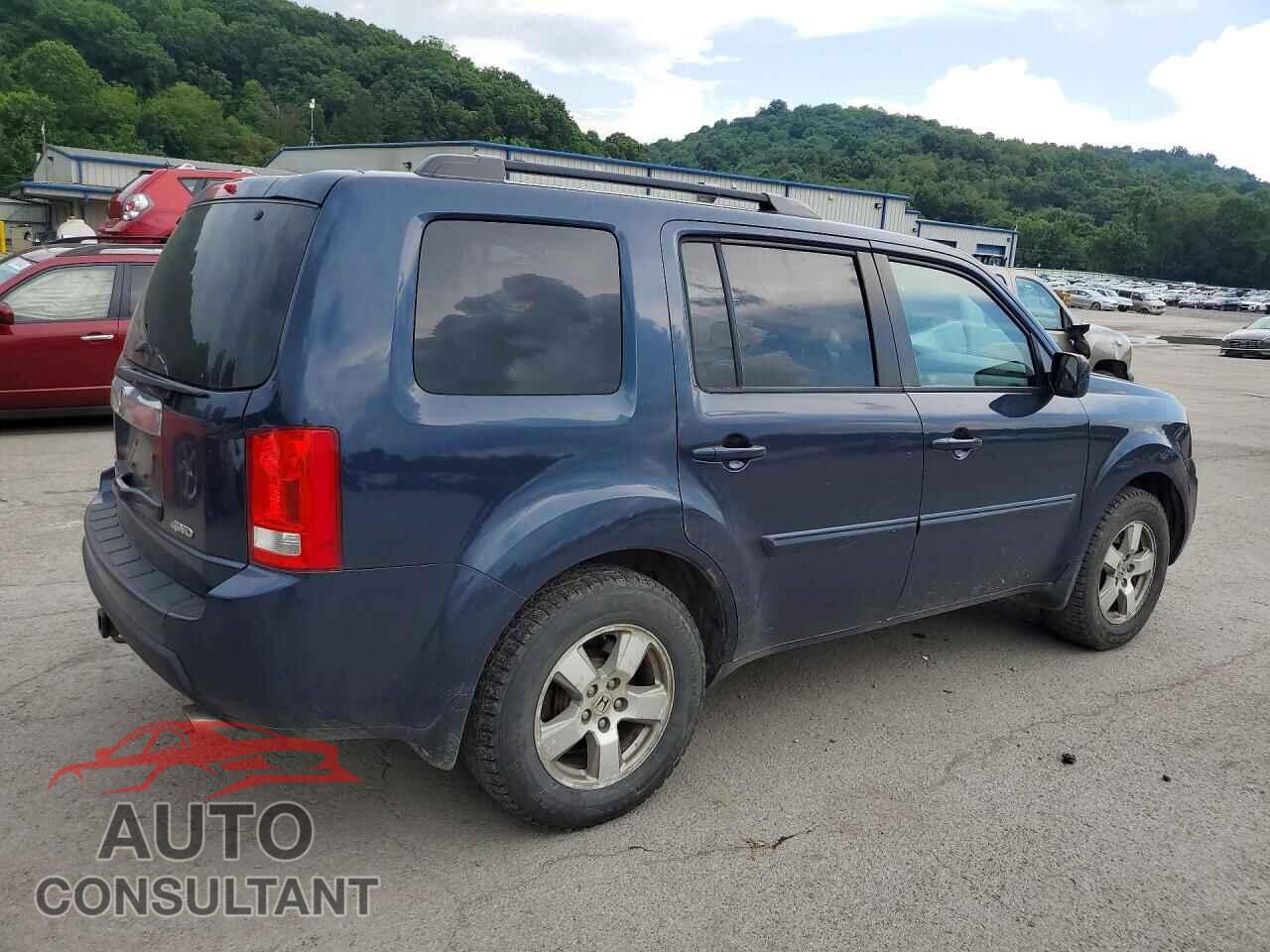 HONDA PILOT 2011 - 5FNYF4H75BB040346