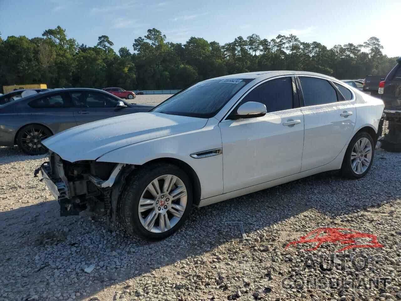 JAGUAR XF 2017 - SAJBD4BV8HCY34932