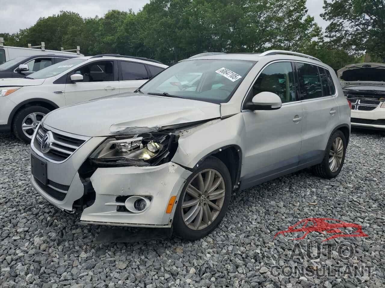 VOLKSWAGEN TIGUAN 2010 - WVGBV7AX0AW531742