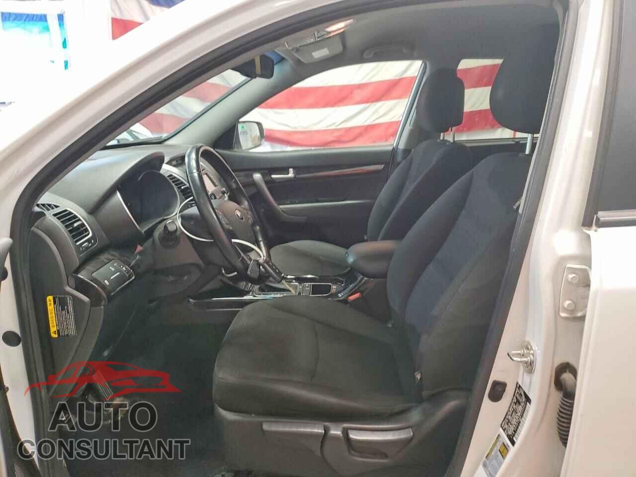 KIA SORENTO 2014 - 5XYKTDA61EG500051