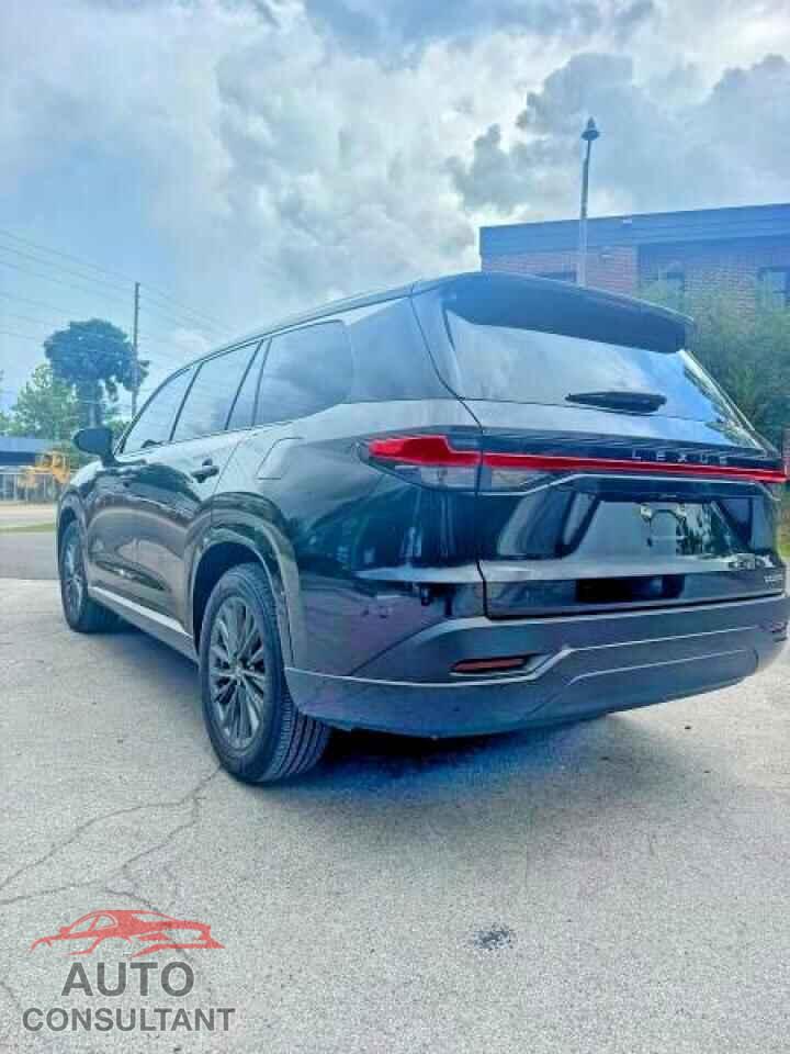 LEXUS UNKNOWN 2026 - 5TDAAAA68TS021030