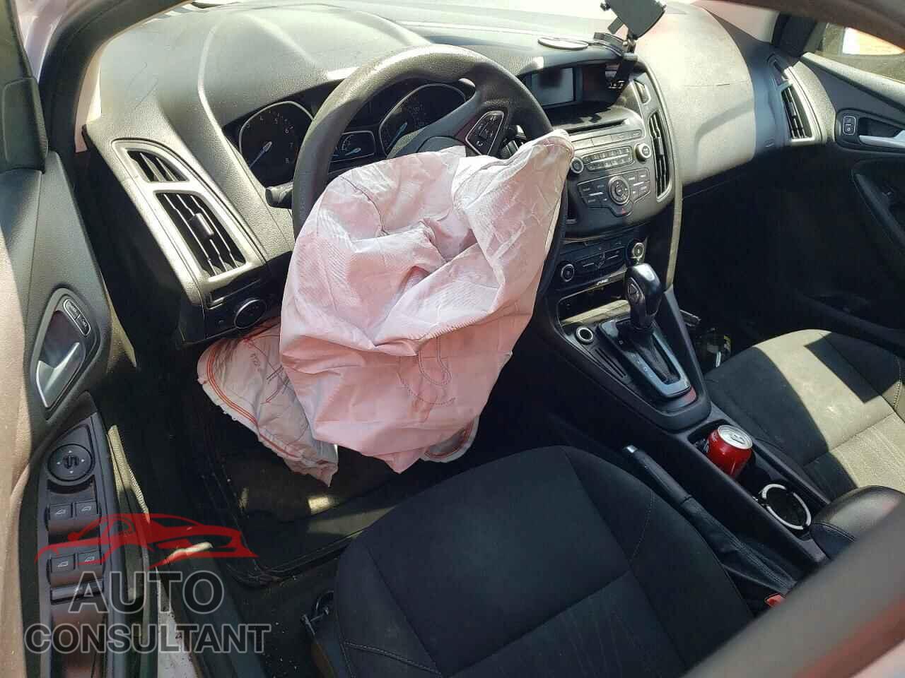 FORD FOCUS 2016 - 1FADP3F27GL348982