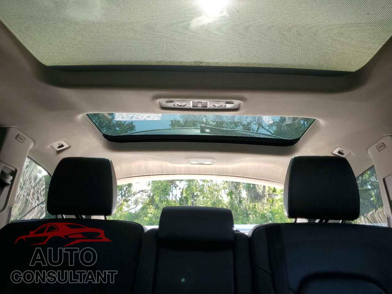 AUDI Q7 2015 - WA1LMBFE9FD017780