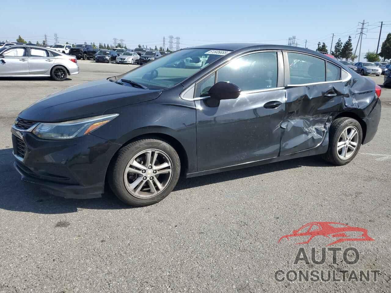 CHEVROLET CRUZE 2018 - 1G1BE5SM0J7119756