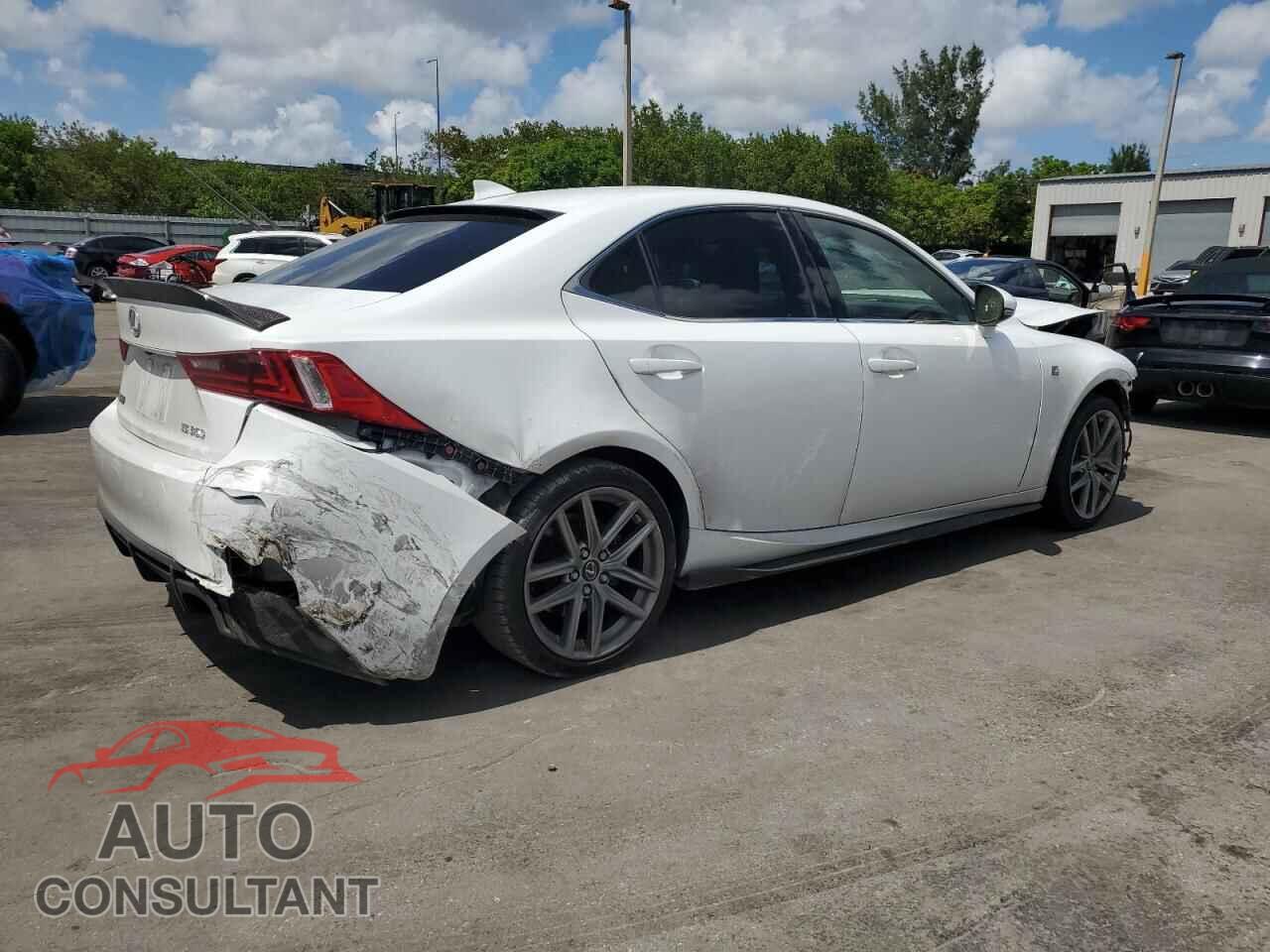 LEXUS IS 2015 - JTHBE1D26F5016645