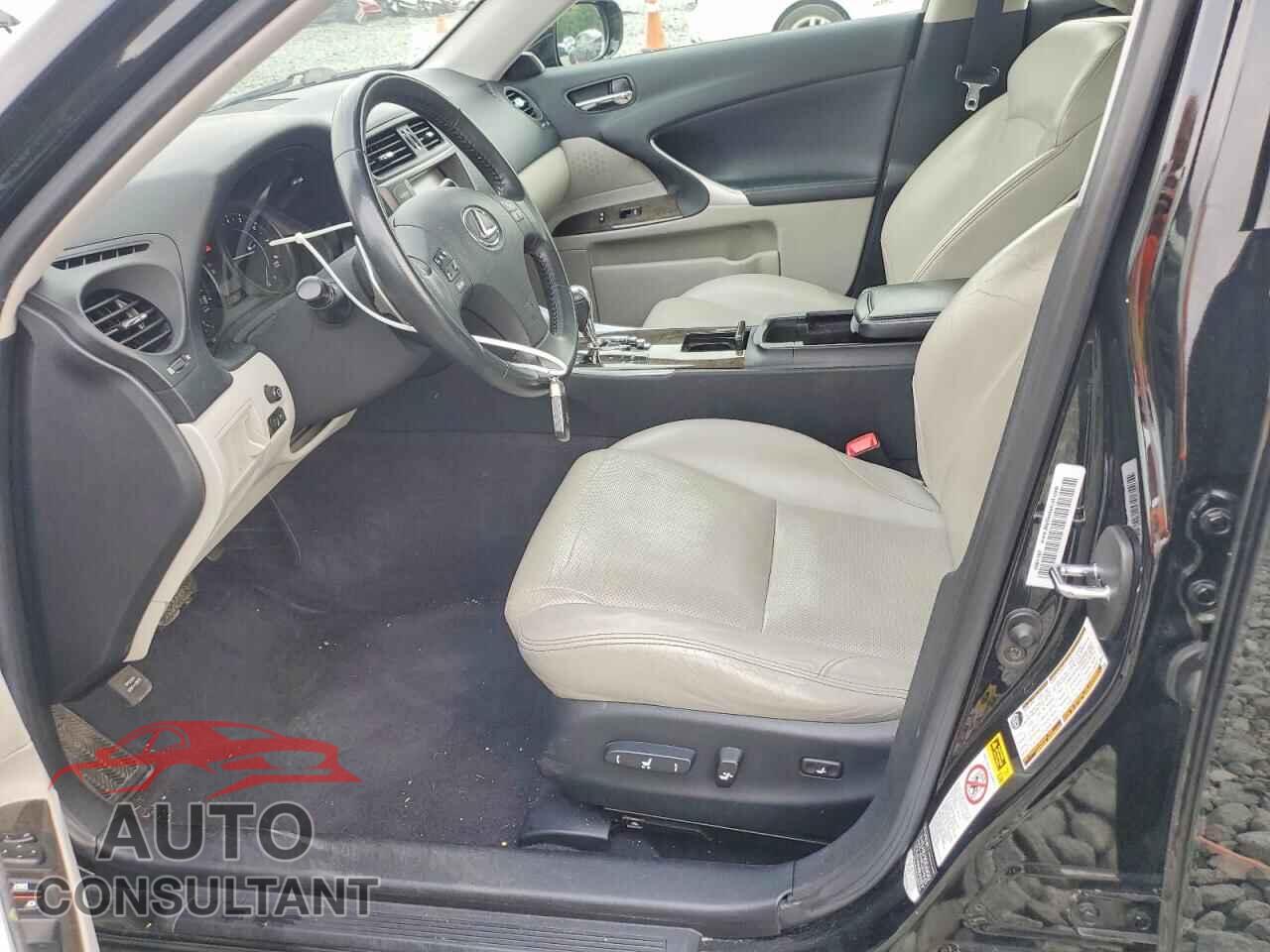 LEXUS IS 2010 - JTHBF5C20A5107800