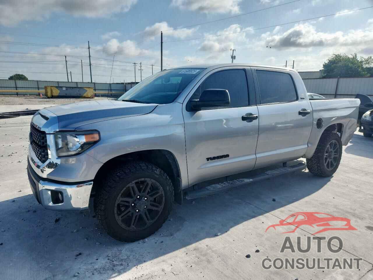 TOYOTA TUNDRA 2019 - 5TFEM5F10KX134783