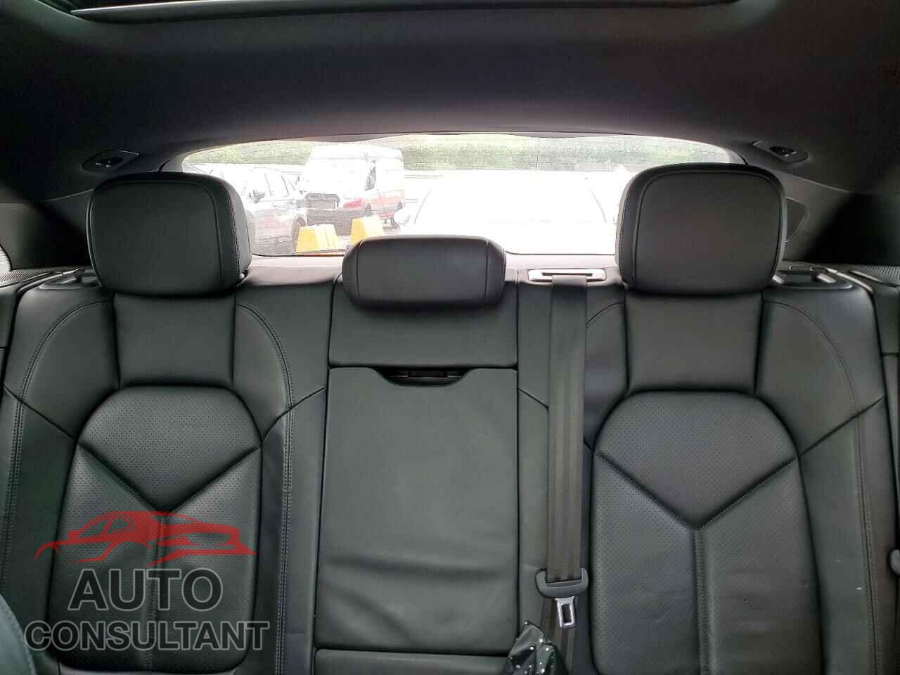PORSCHE MACAN 2015 - WP1AB2A55FLB55198