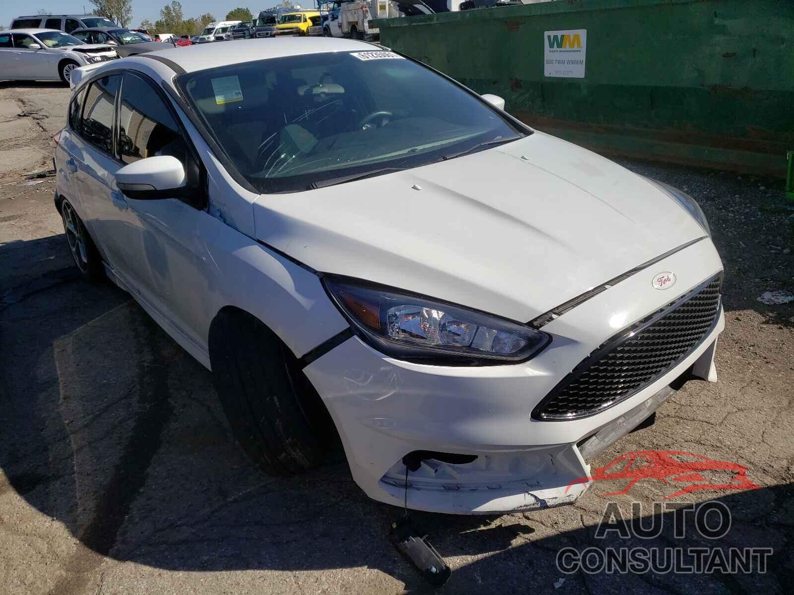 FORD FOCUS 2017 - 1FADP3L93HL208110