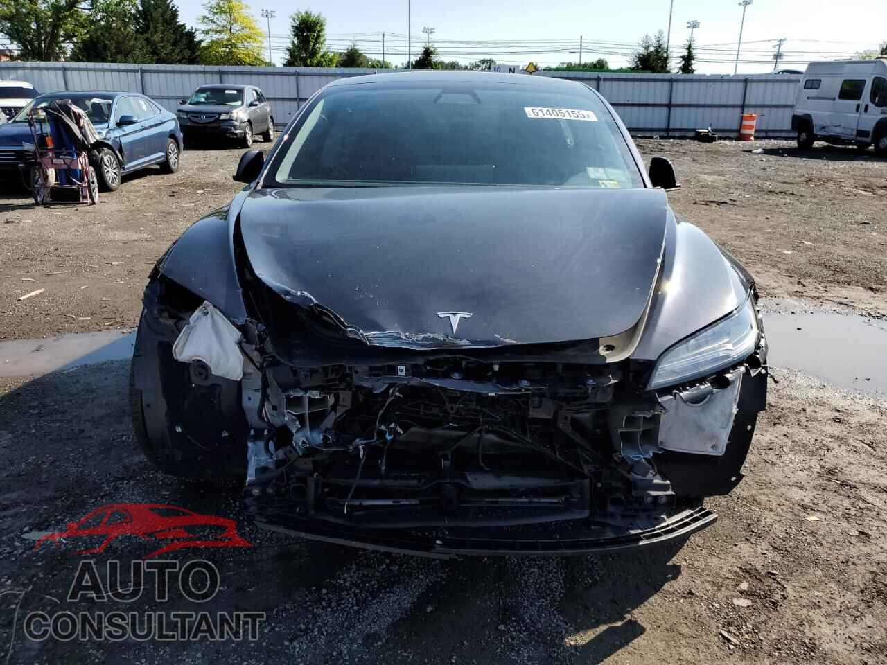 TESLA MODEL 3 2024 - 5YJ3E1EB7RF811694