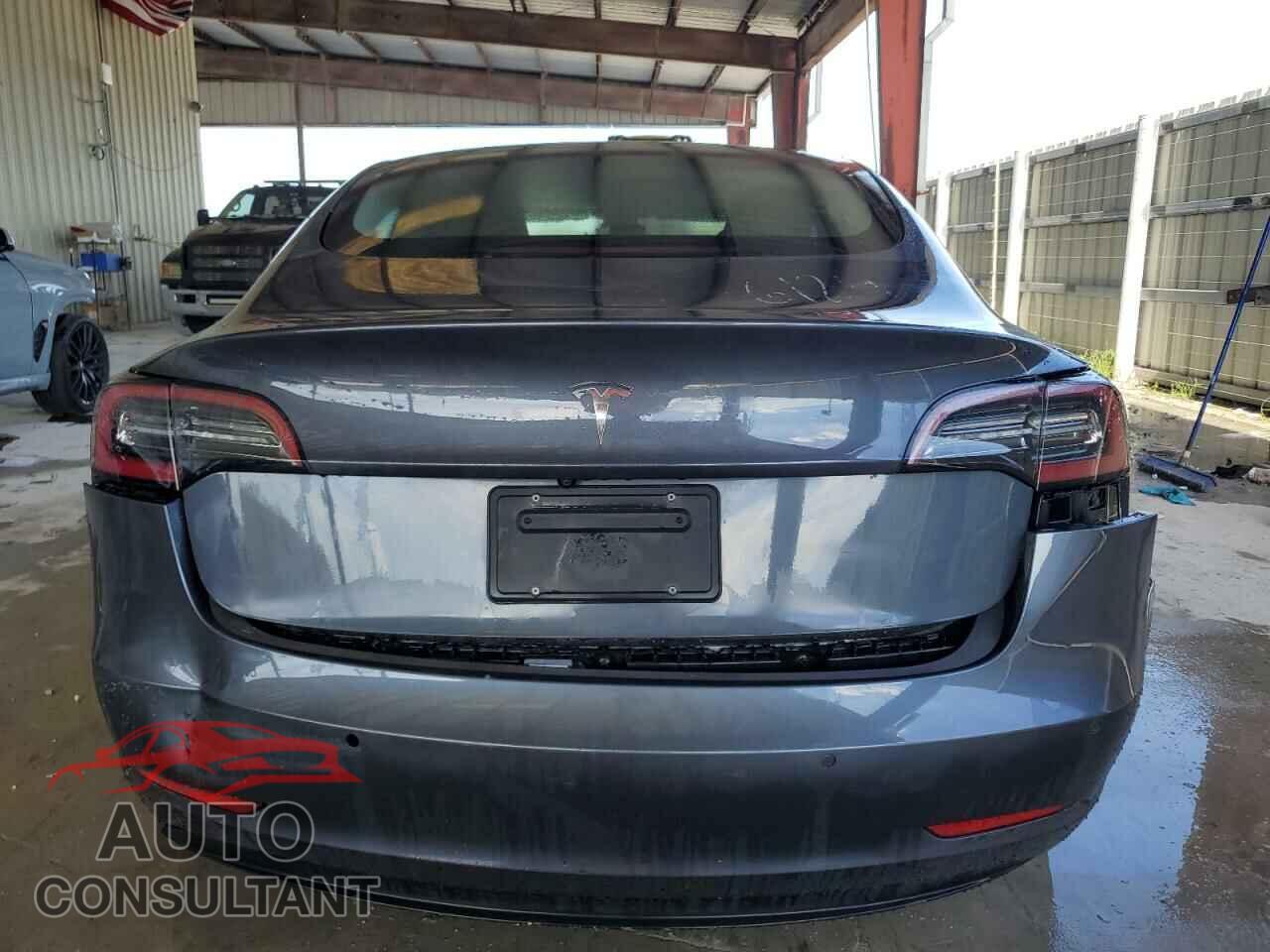 TESLA MODEL 3 2021 - 5YJ3E1EA3MF906124