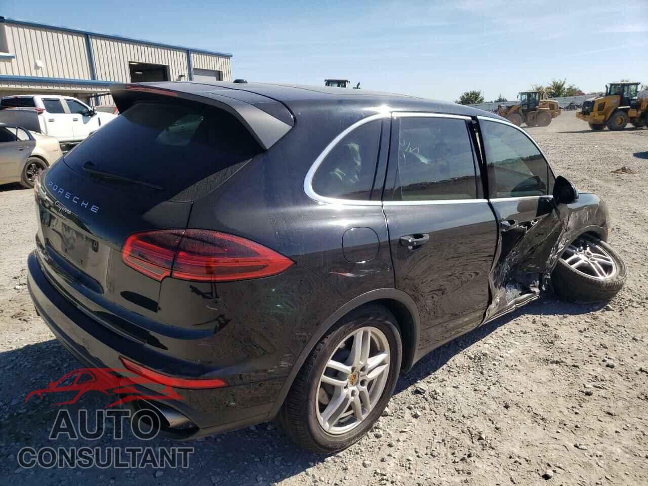 PORSCHE CAYENNE 2018 - WP1AA2A22JKA00969
