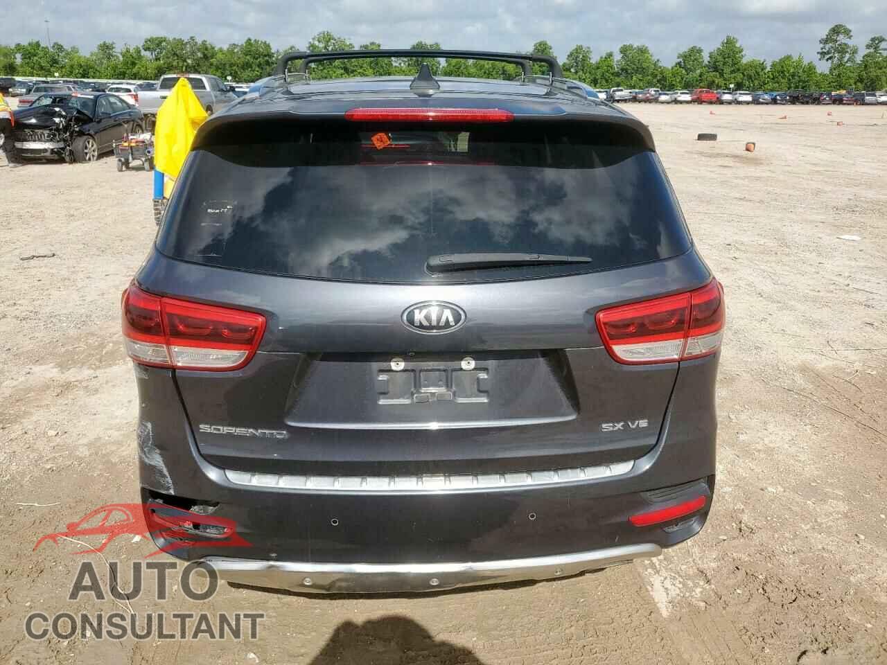 KIA SORENTO 2017 - 5XYPKDA55HG336694