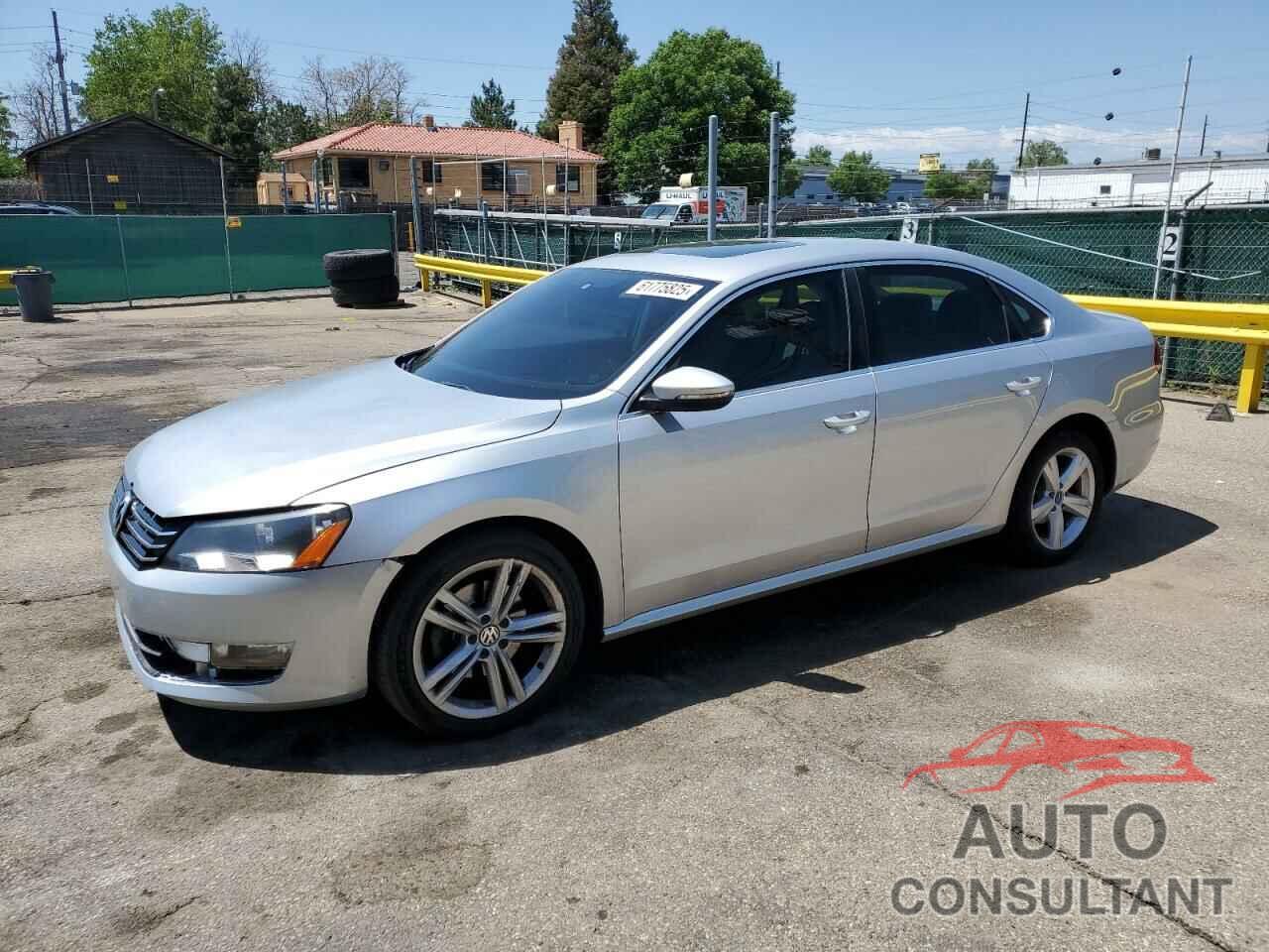 VOLKSWAGEN PASSAT 2012 - 1VWBM7A33CC062488