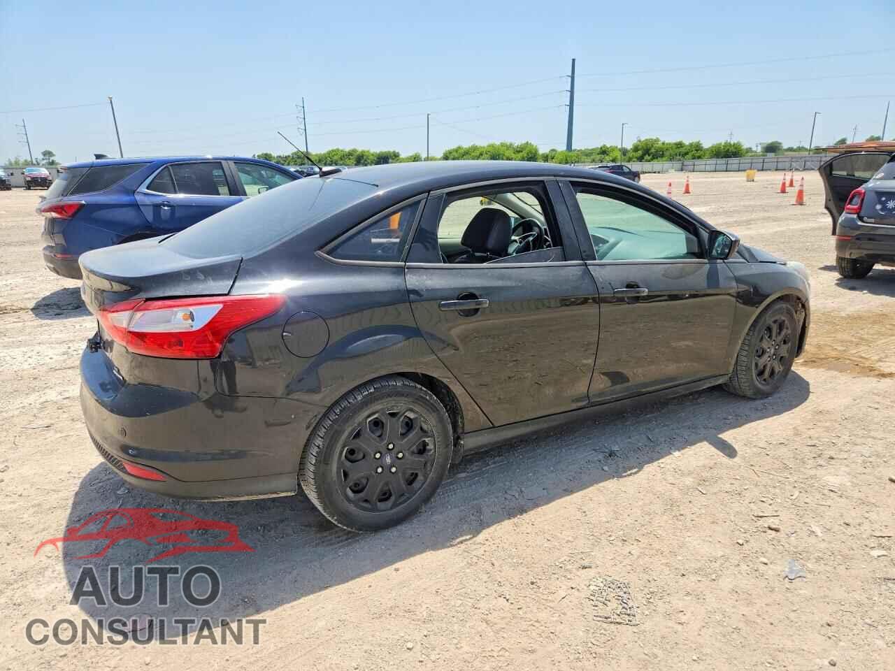 FORD FOCUS 2012 - 1FAHP3F23CL449156