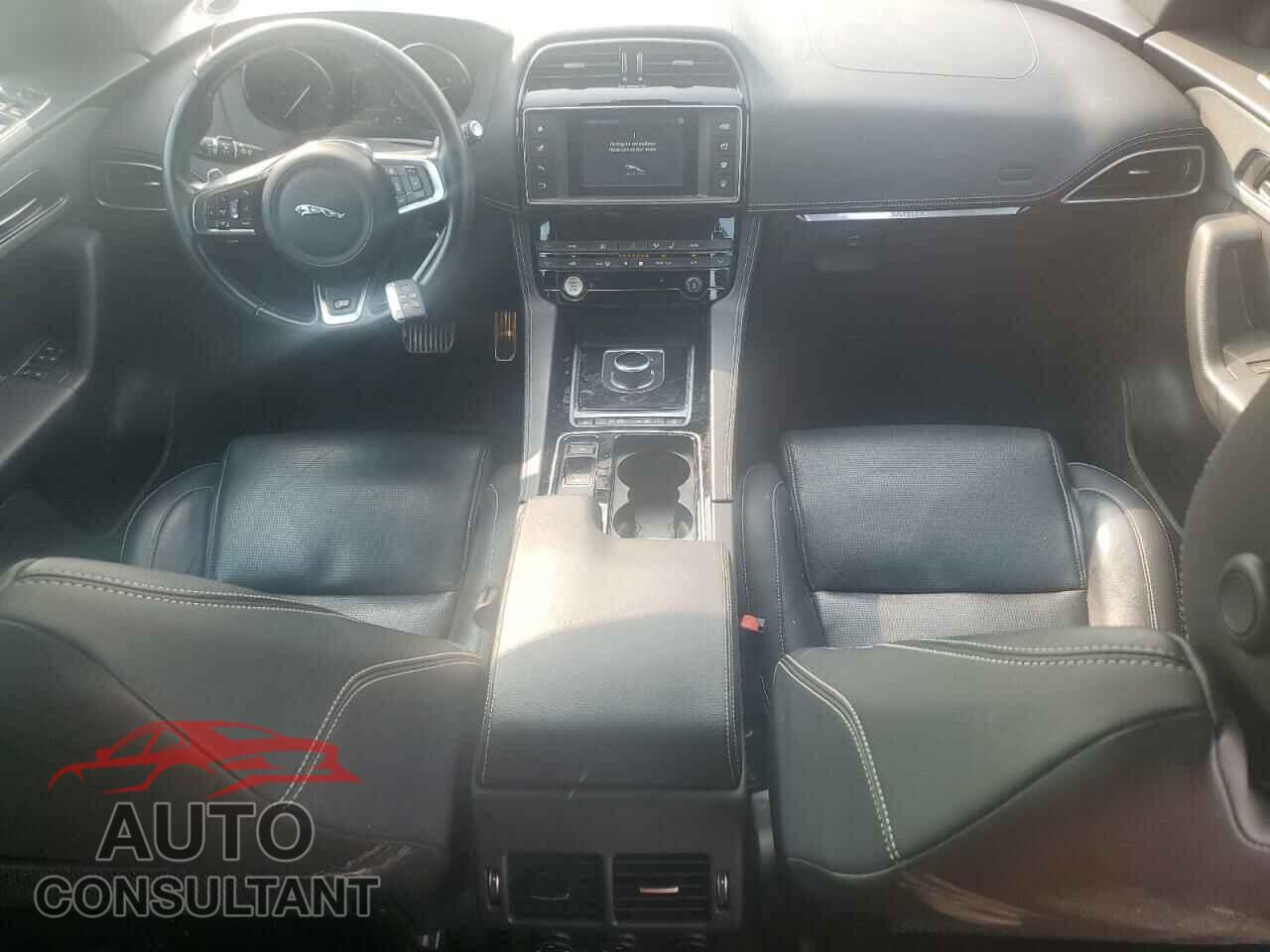 JAGUAR F-PACE 2018 - SADCM2FV3JA247724