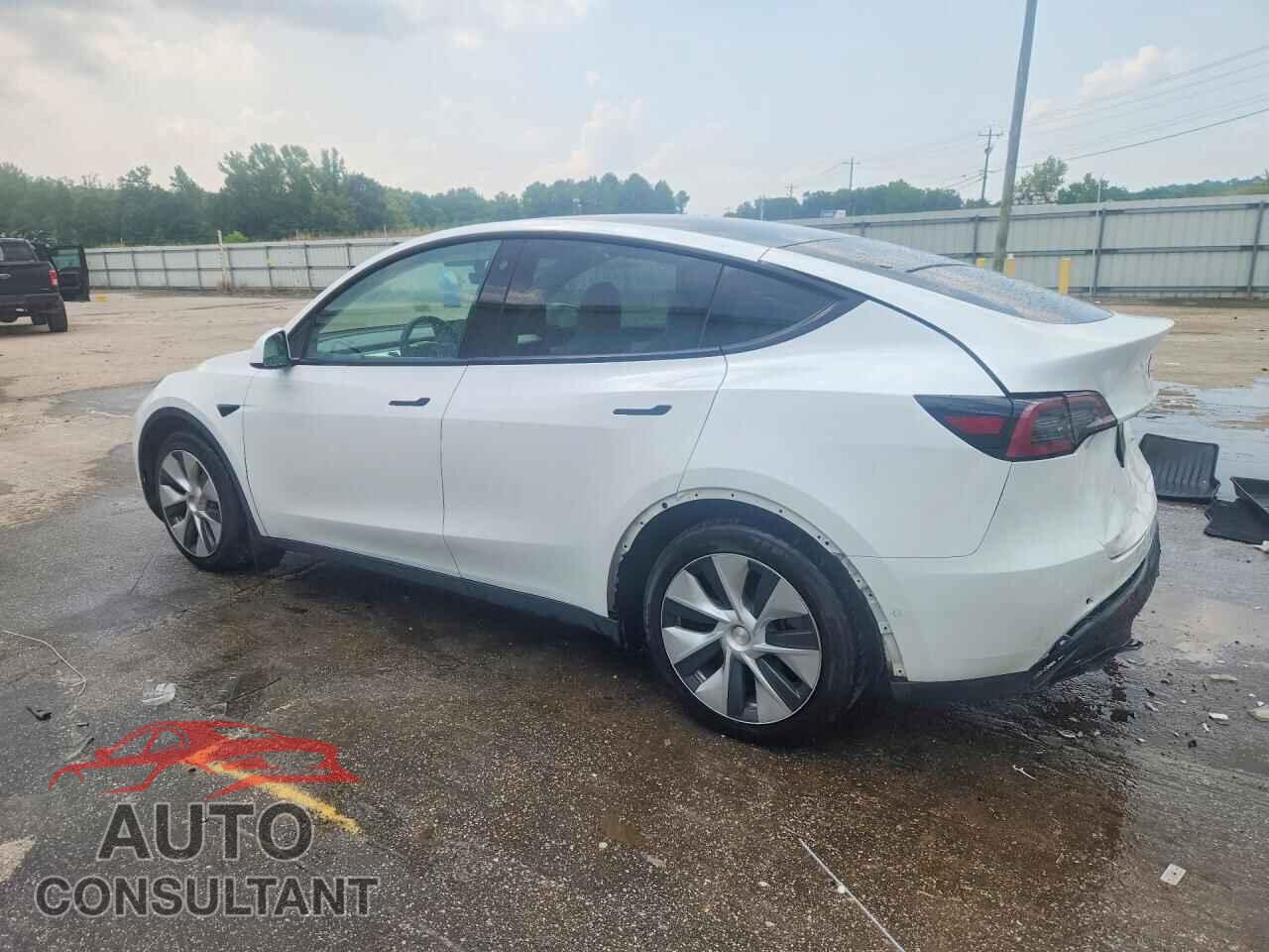 TESLA MODEL Y 2022 - 7SAYGDEE5NF322185