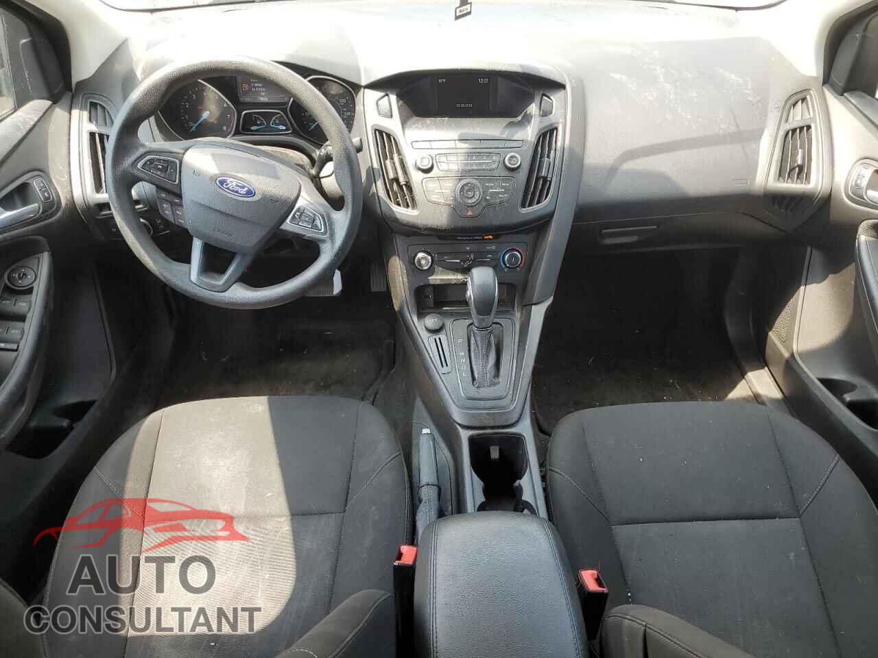 FORD FOCUS 2018 - 1FADP3F29JL292535