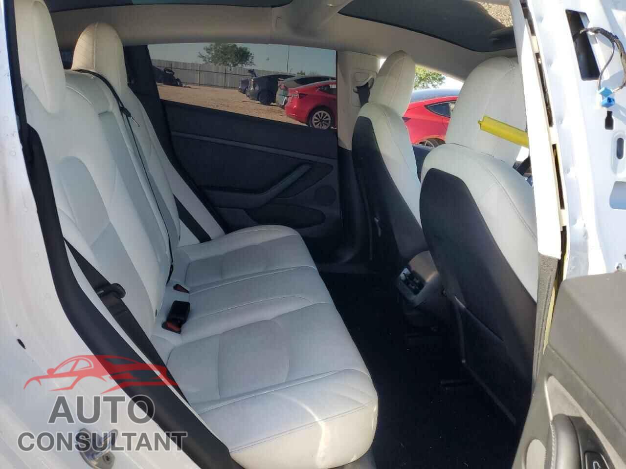 TESLA MODEL 3 2021 - 5YJ3E1EA4MF095028