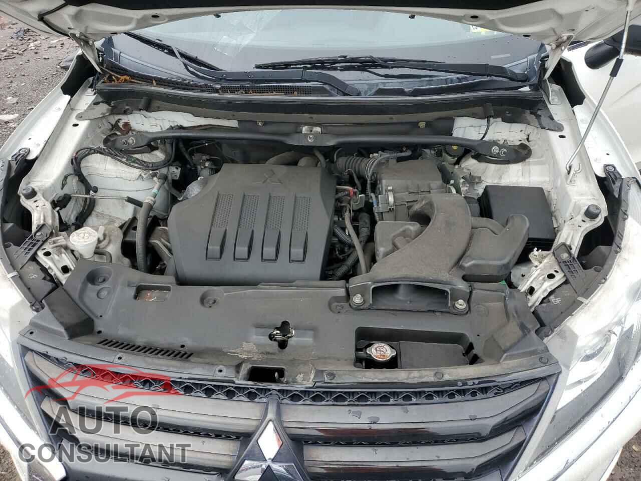 MITSUBISHI ECLIPSE 2018 - JA4AT4AA8JZ045446