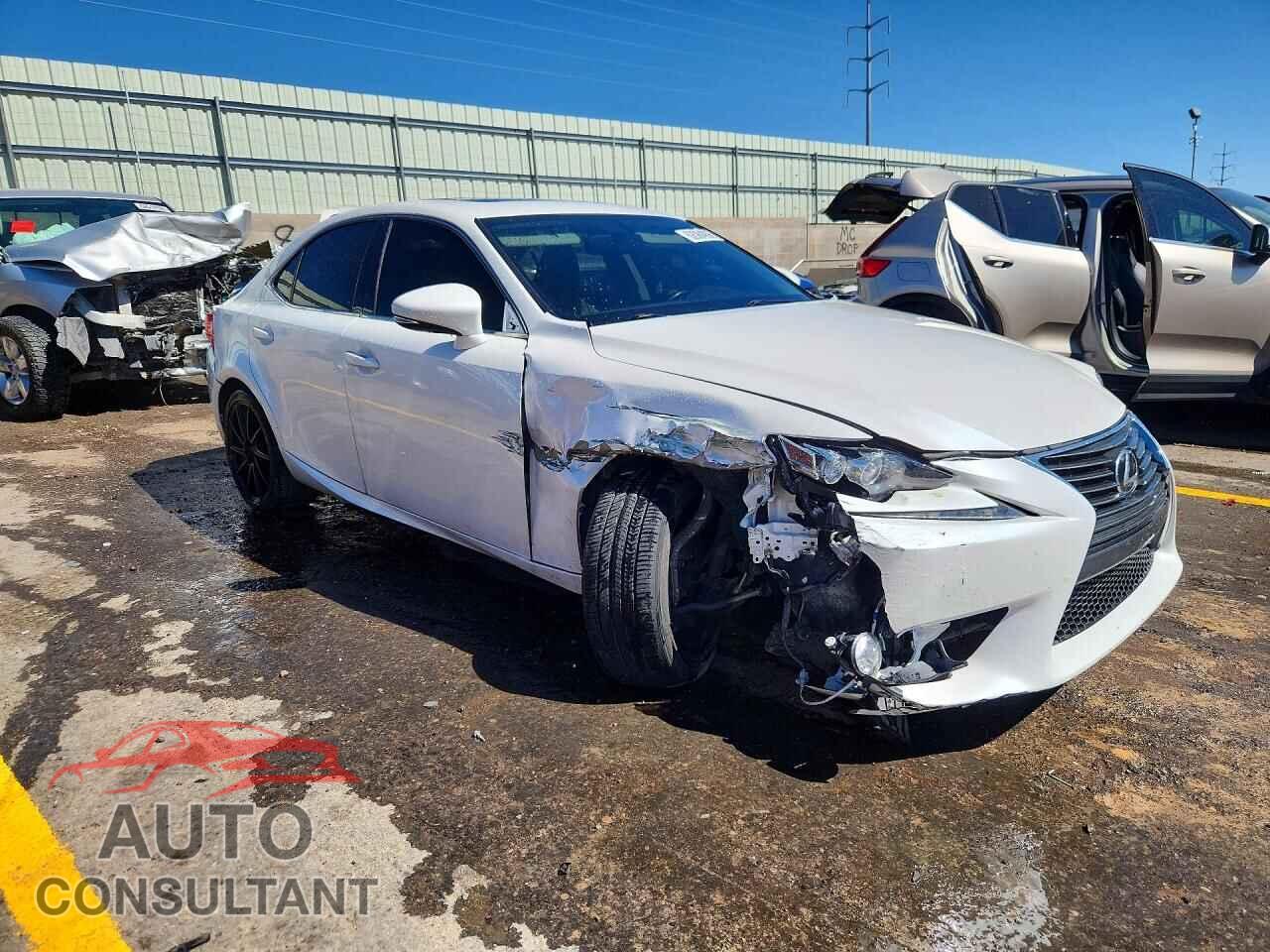 LEXUS IS 2016 - JTHBA1D23G5012565