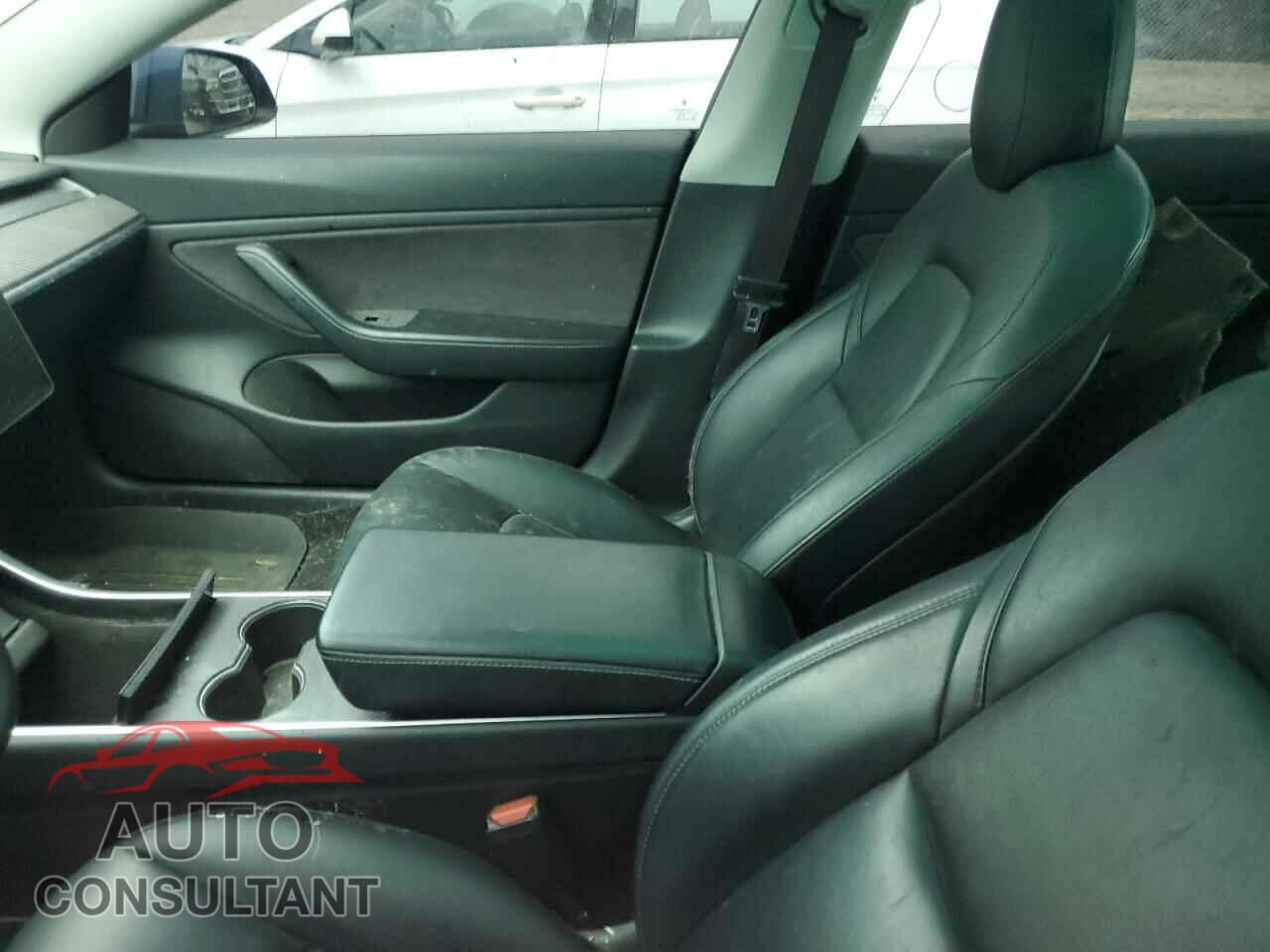 TESLA MODEL 3 2020 - 5YJ3E1EB5LF546877