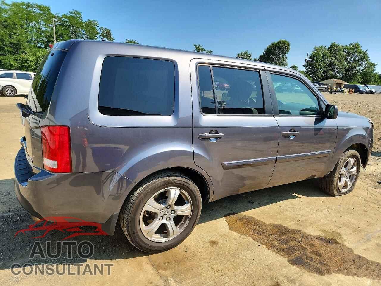 HONDA PILOT 2015 - 5FNYF4H52FB004862