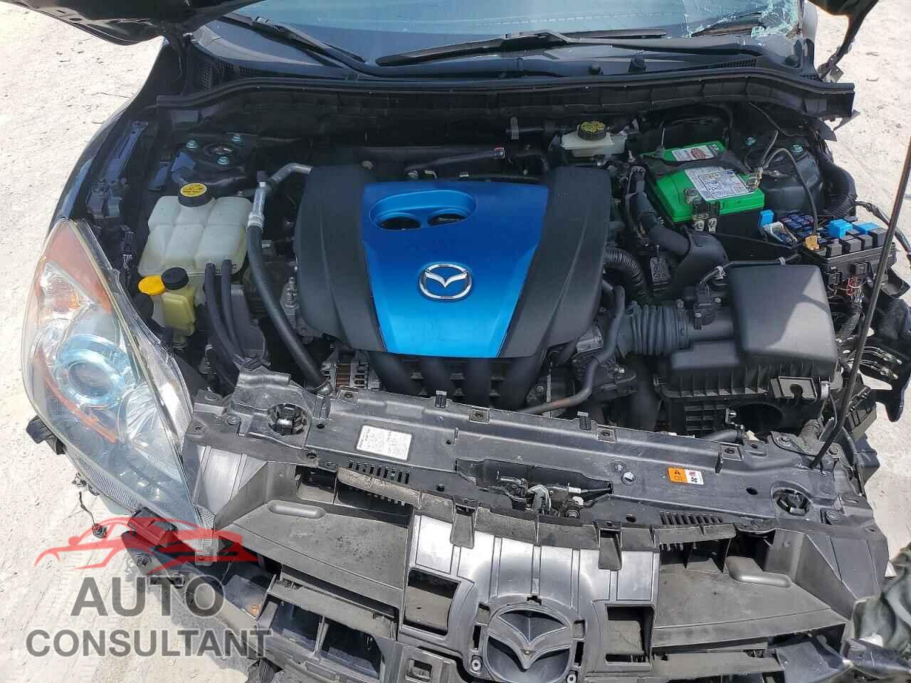 MAZDA 3 2012 - JM1BL1W78C1678519
