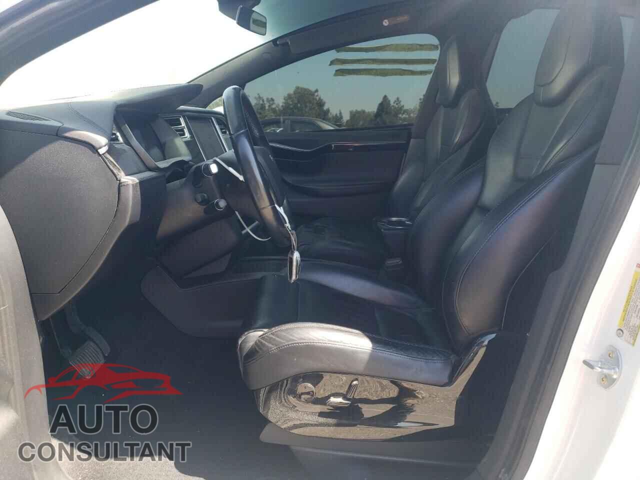 TESLA MODEL X 2016 - 5YJXCBE23GF022114
