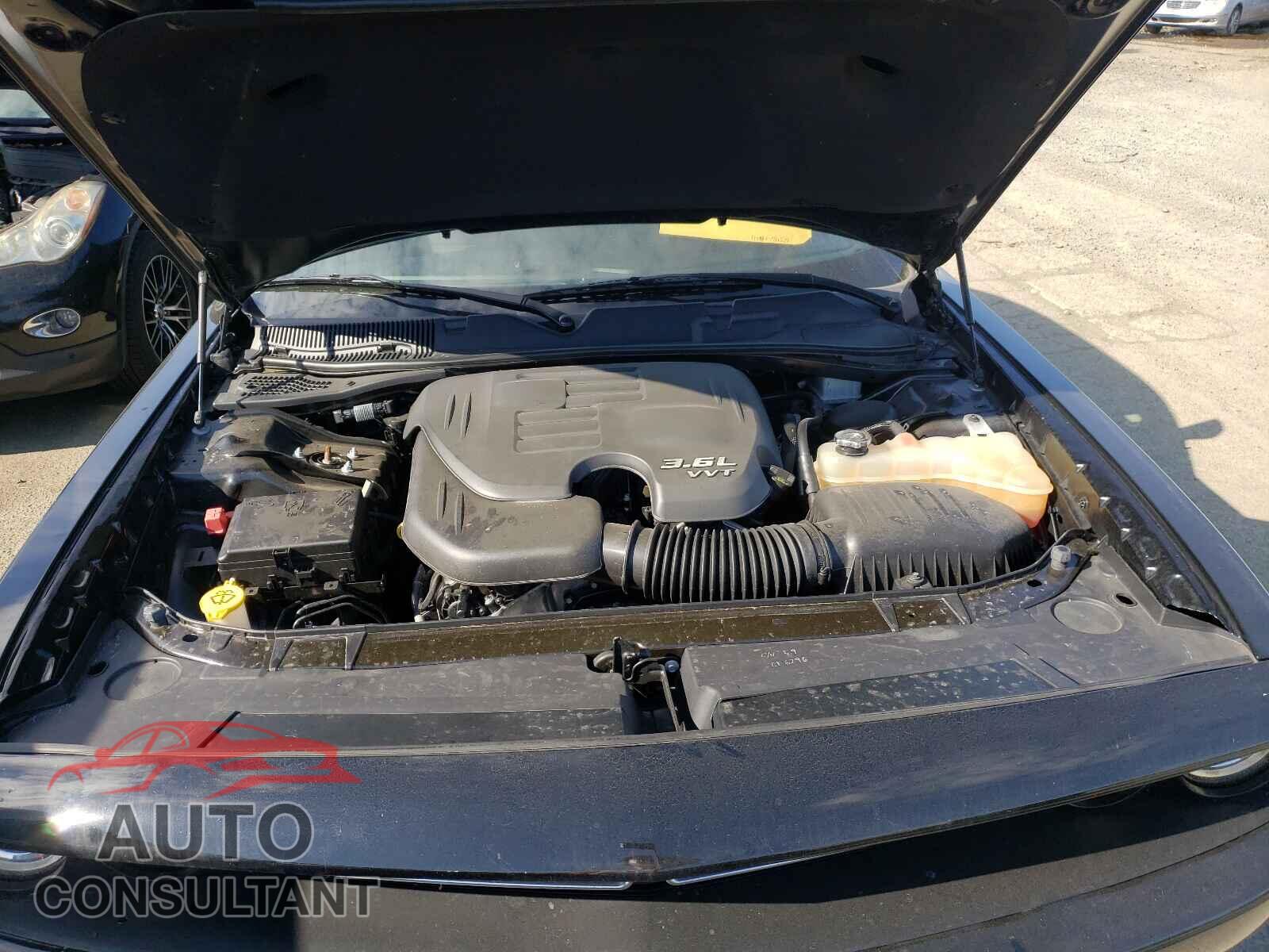 DODGE CHALLENGER 2018 - 2C3CDZAG0JH305811