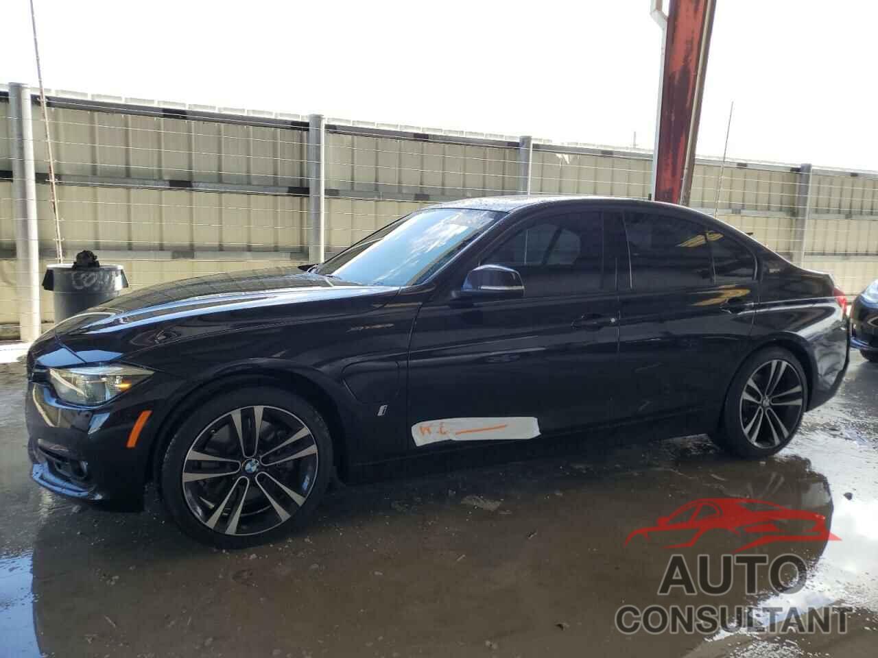 BMW 3 SERIES 2018 - WBA8E1C50JA762626