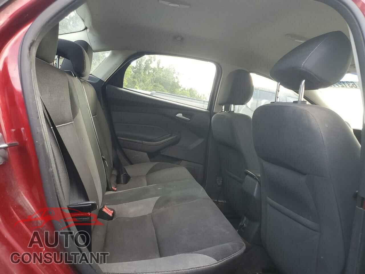 FORD FOCUS 2013 - 1FADP3F26DL240056