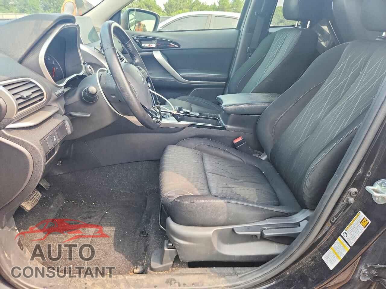 MITSUBISHI ECLIPSE 2018 - JA4AT5AA4JZ046633
