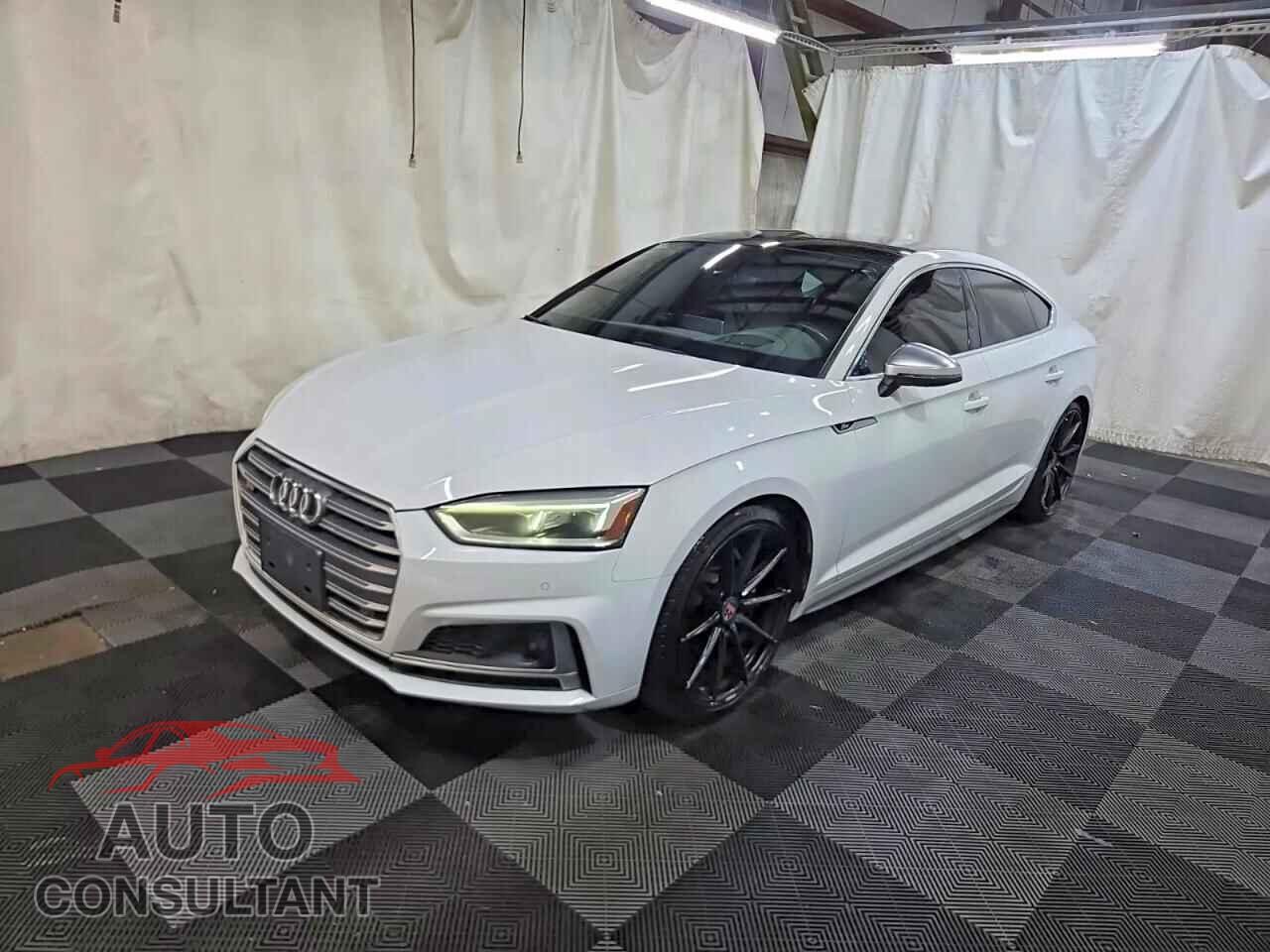 AUDI S5/RS5 2018 - WAUC4CF52JA039705