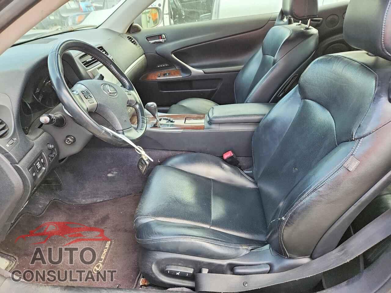 LEXUS IS 2012 - JTHFF2C22C2524761