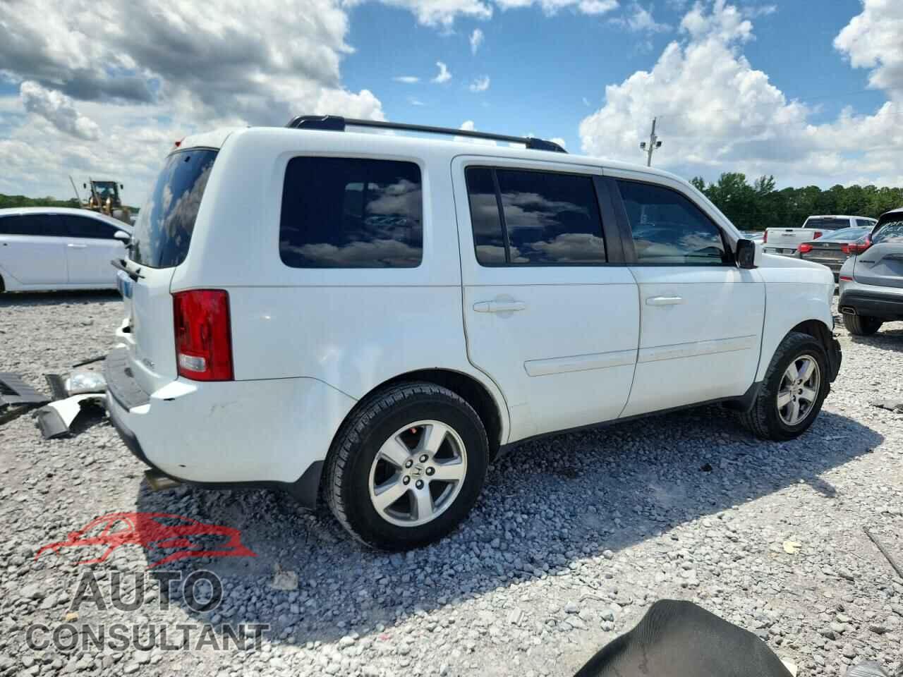 HONDA PILOT 2011 - 5FNYF4H74BB102285
