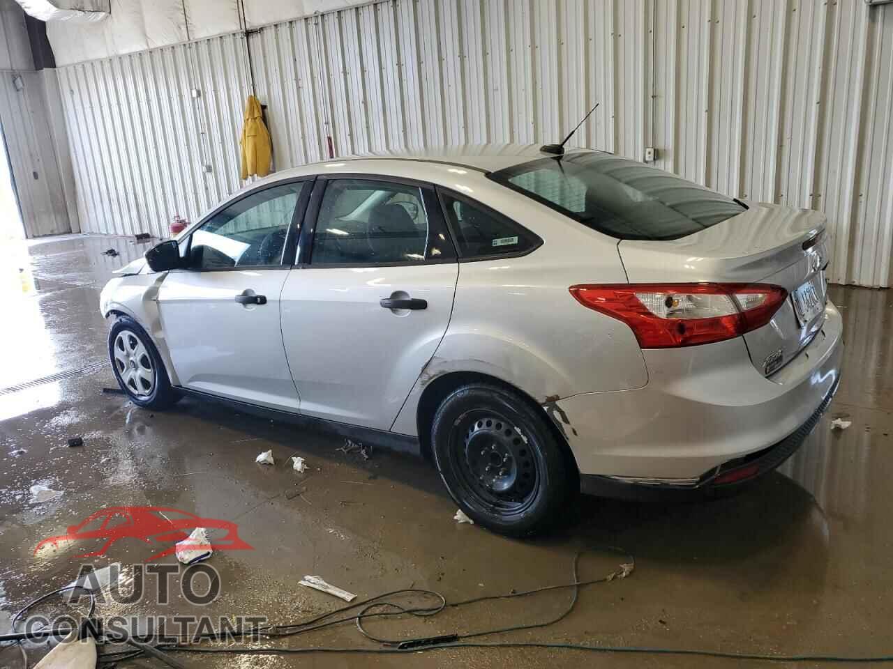 FORD FOCUS 2012 - 1FAHP3E28CL390767
