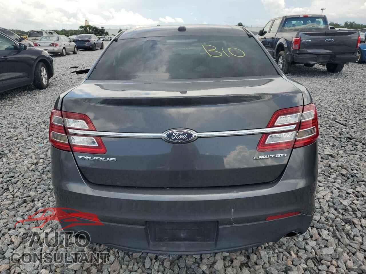 FORD TAURUS 2017 - 1FAHP2F80HG102396