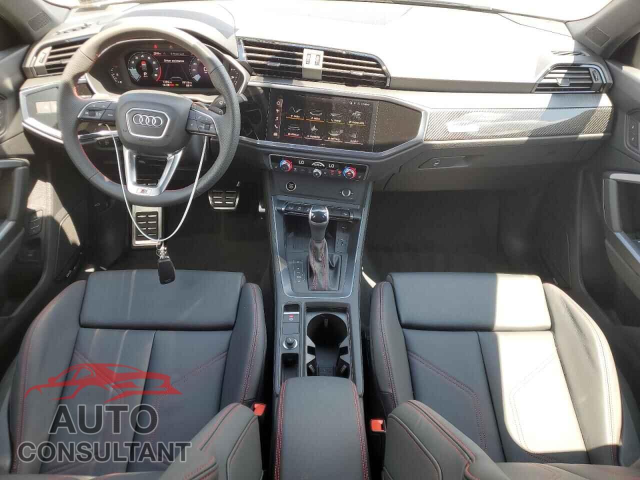 AUDI Q3 2025 - WA1EECF37S1014964